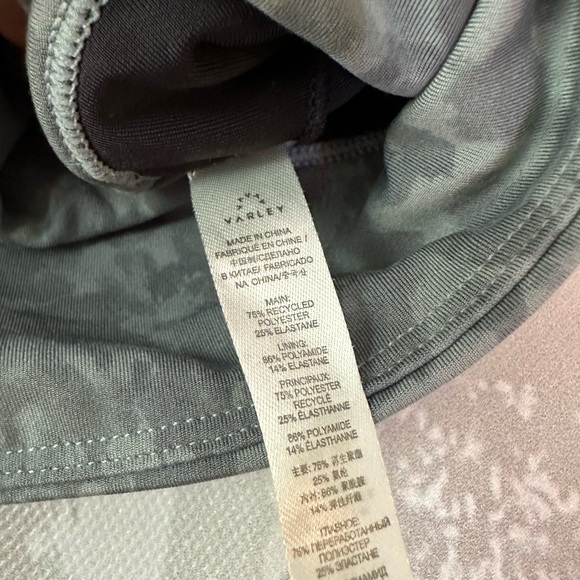 Varley Let’s Move Set Small - Picture 3 of 6